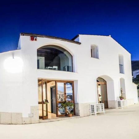 تْشيفالو Borgo Marino Suite B&B المظهر الخارجي الصورة
