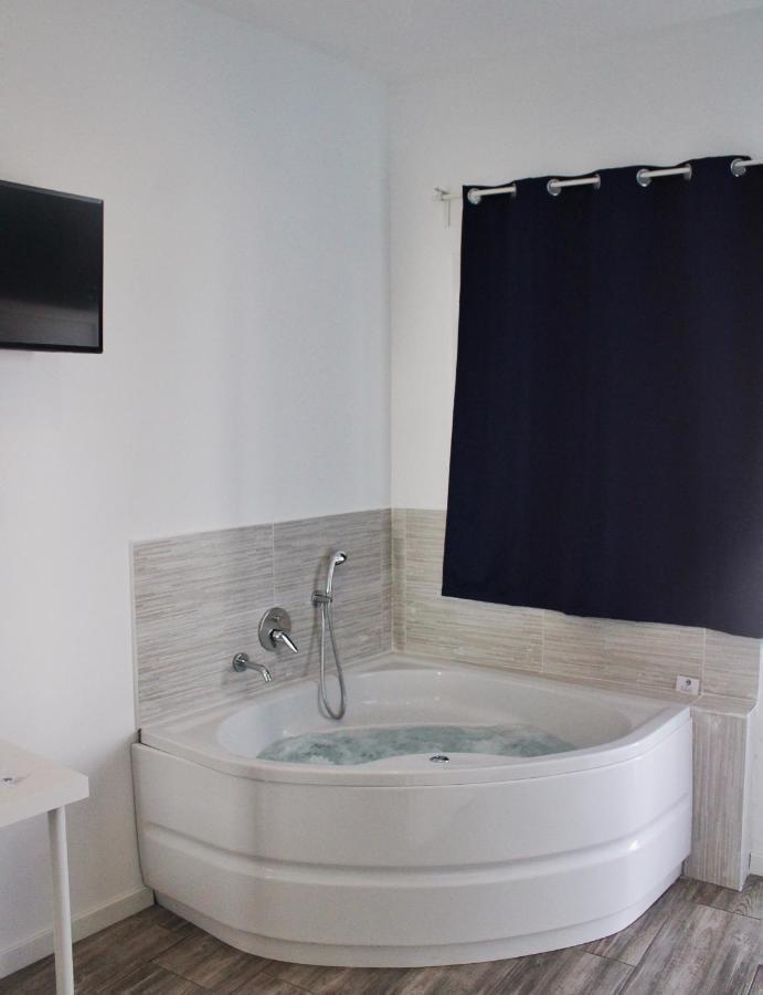 تْشيفالو Borgo Marino Suite B&B المظهر الخارجي الصورة