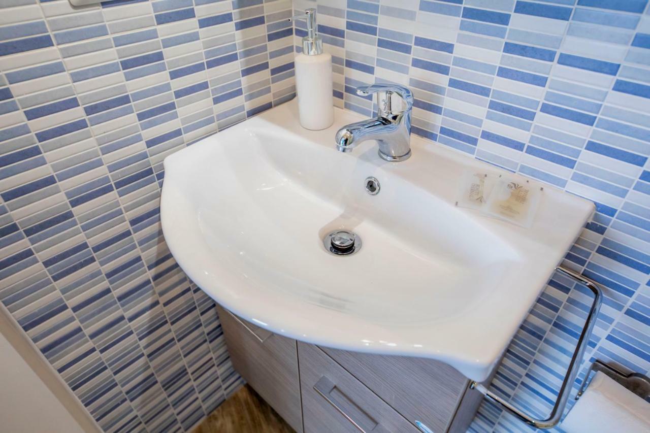 تْشيفالو Borgo Marino Suite B&B المظهر الخارجي الصورة